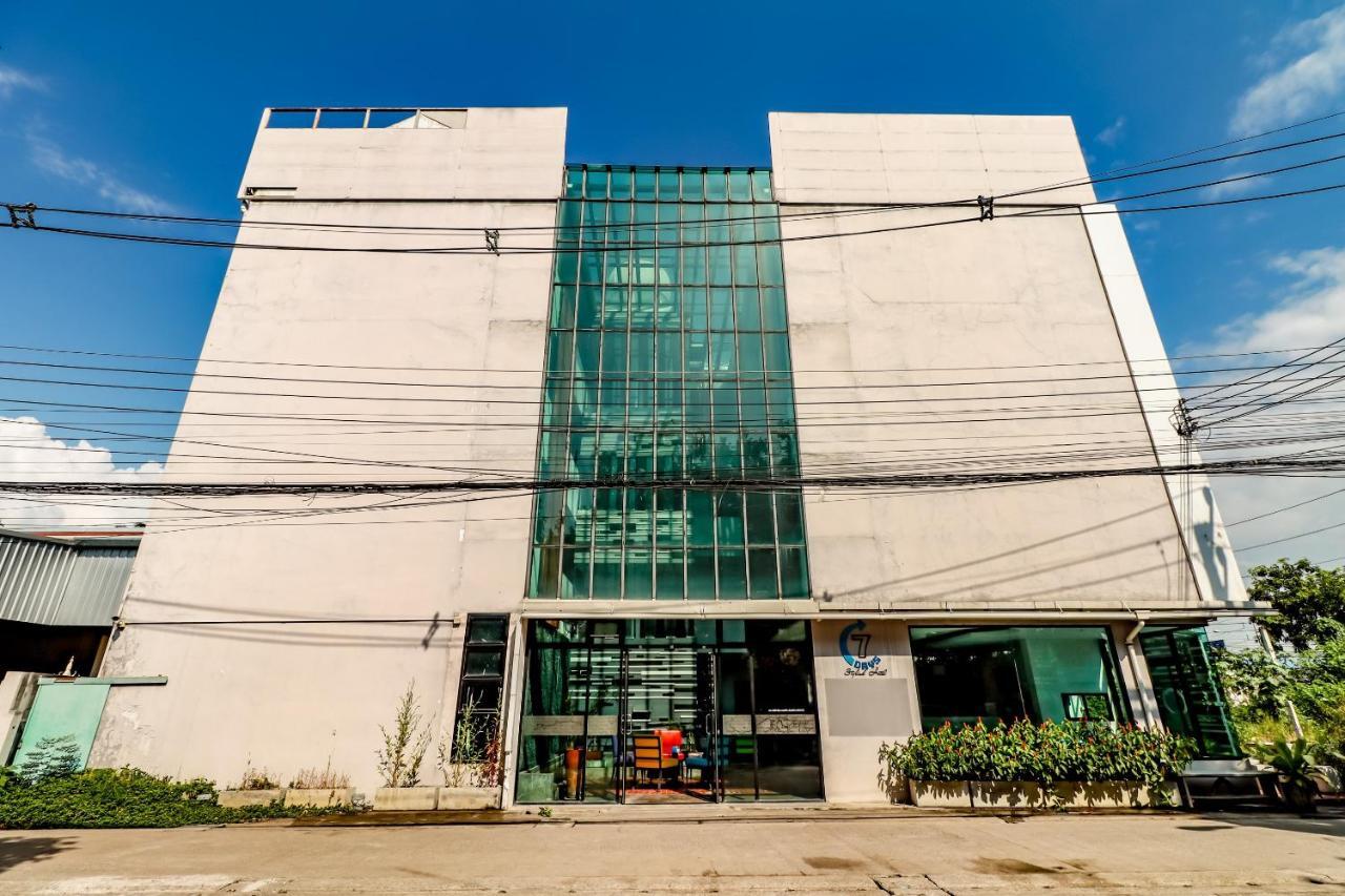 Oyo 412 7 Days Hotel Chiang Mai Exterior foto